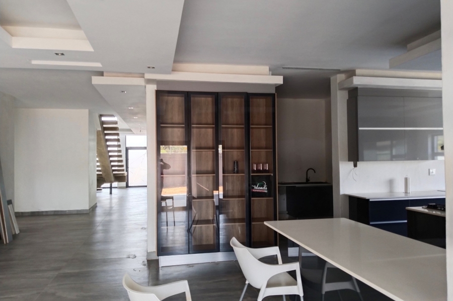7 Bedroom Property for Sale in Gateway Manor North West